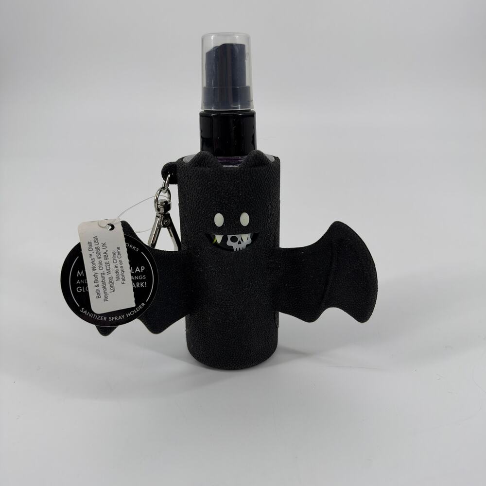 Bath & Body Works Bat Spray Sanitizer Holder Glow in Dark Clip On NEW + Mist